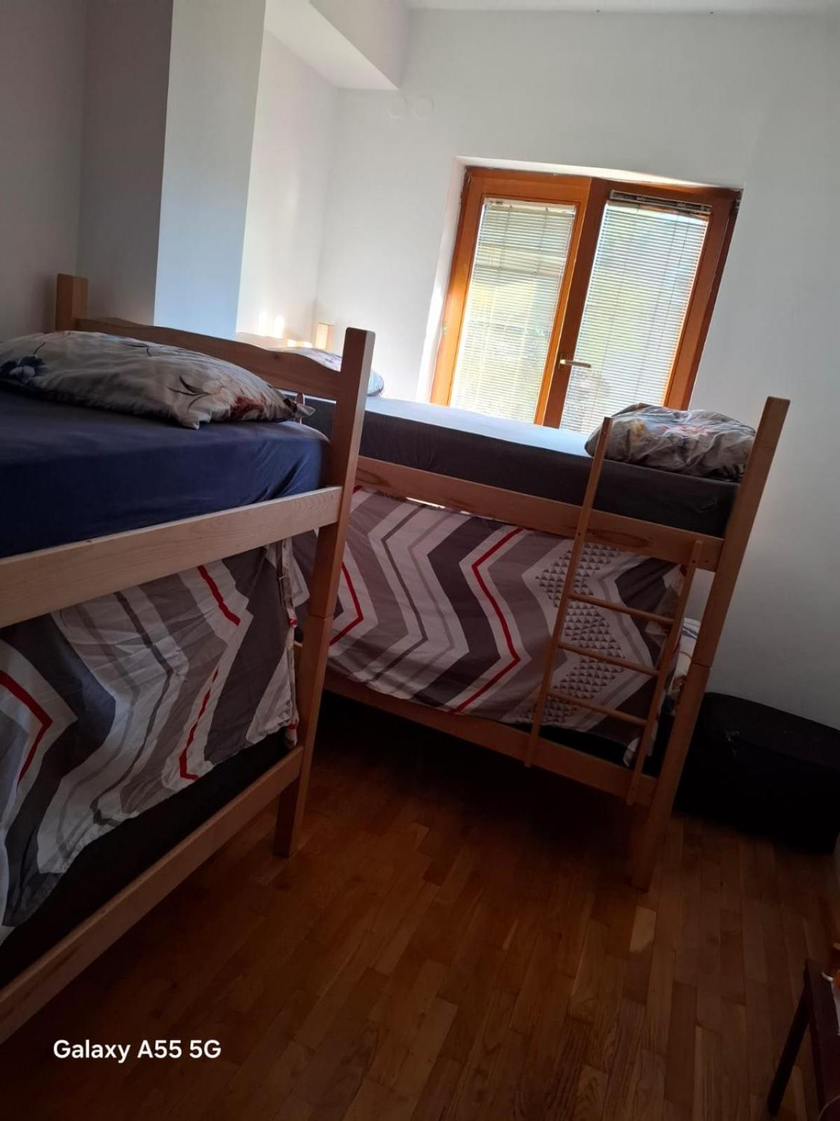 Alpi Hostel Skopje Eksteriør billede